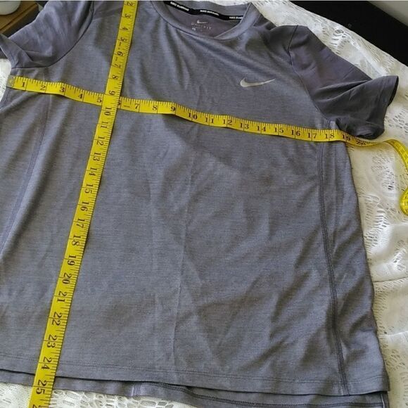 Nike Dri-Fit top Sz L Silver/gray - Picture 9 of 9